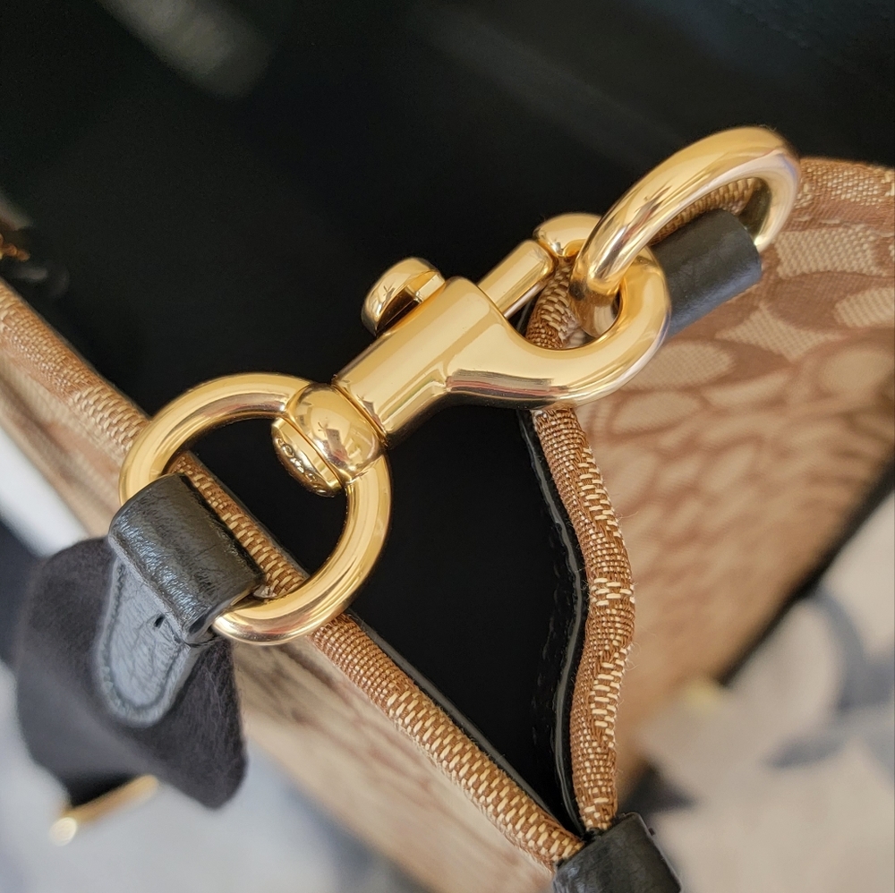 NWT $450 Dempsey Tote 40 In Signature Jacquard With Stripe And Coach Patch - Picture 3 of 13